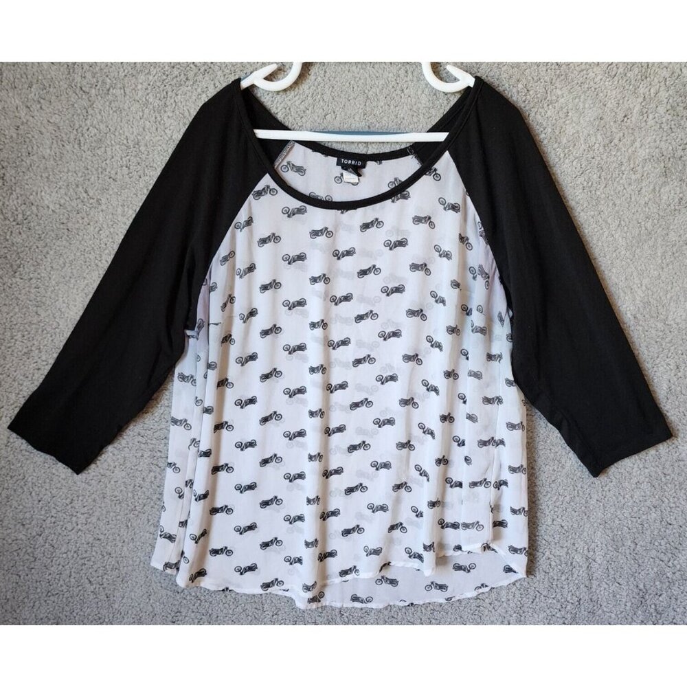 Torrid Women's Raglan Sleeve Top Shirt Chiffon Motorcycle Pattern Black/White 2X